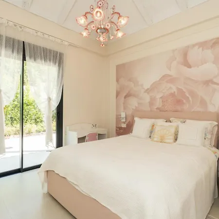 Stunning 6-bedroom In Guadalmina Baja Marbella