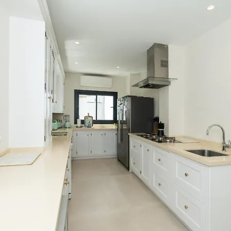 Stunning 6-bedroom In Guadalmina Baja Marbella