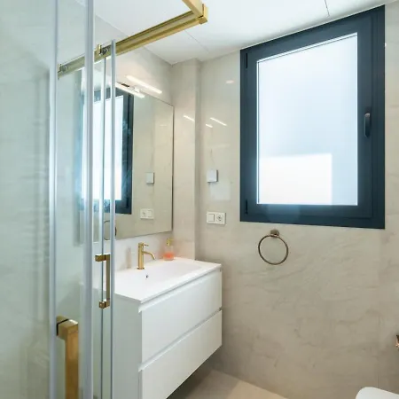 Stunning 6-bedroom In Guadalmina Baja Villa