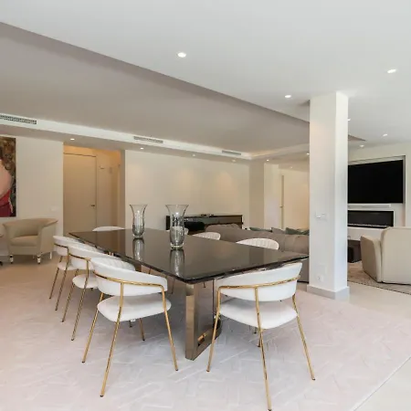 Stunning 6-bedroom In Guadalmina Baja Villa Marbella