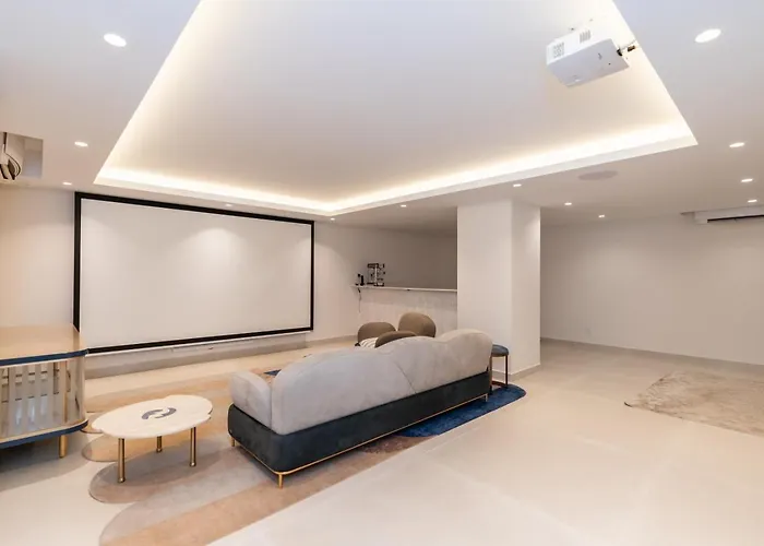 Stunning 6-bedroom In Guadalmina Baja Marbella