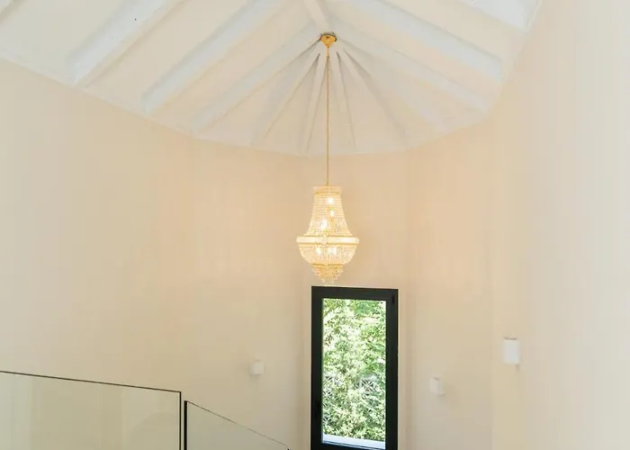 Stunning 6-bedroom In Guadalmina Baja * Marbella